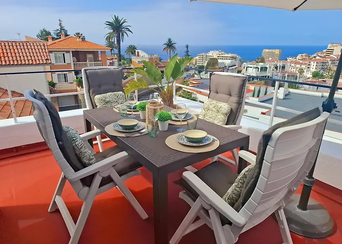 Amazing Penthouse With Sea Views Apartament