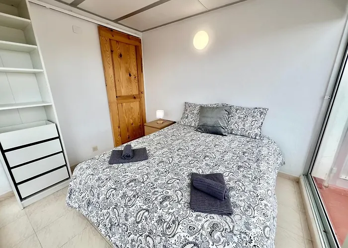 Amazing Penthouse With Sea Views Apartman
