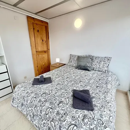 Amazing Penthouse With Sea Views Lägenhet